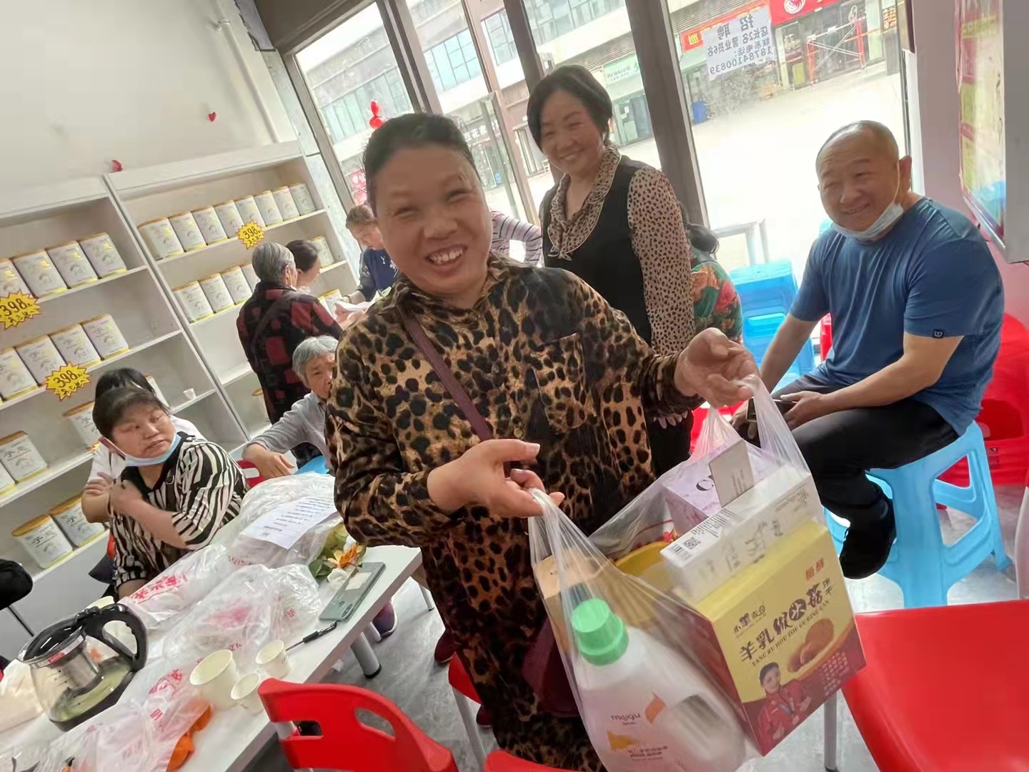 孝當(dāng)先門(mén)店